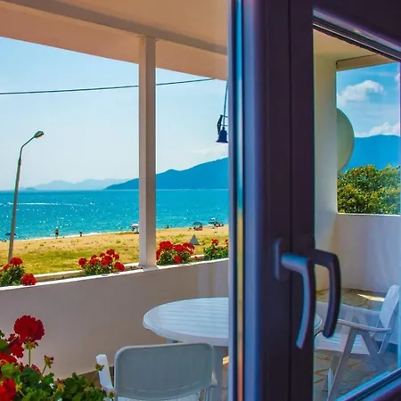 Boskos 1 Villa Nea Vrasna
